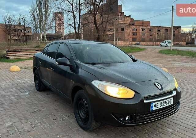 Чорний Рено Флюенс, об'ємом двигуна 1.5 л та пробігом 356 тис. км за 3800 $, фото 1 на Automoto.ua