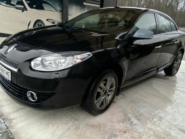 Черный Рено Флюенс, объемом двигателя 2 л и пробегом 154 тыс. км за 7200 $, фото 1 на Automoto.ua