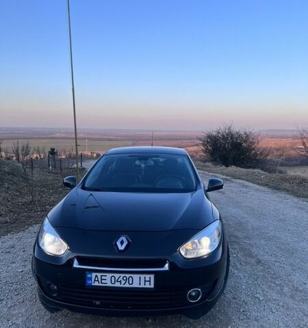 Чорний Рено Флюенс, об'ємом двигуна 2 л та пробігом 113 тис. км за 6200 $, фото 1 на Automoto.ua
