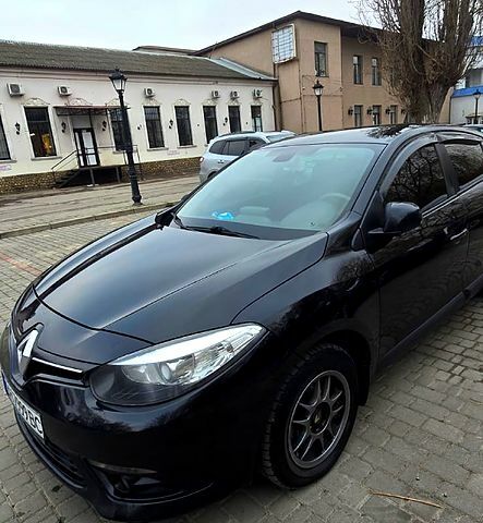 Черный Рено Флюенс, объемом двигателя 1.5 л и пробегом 230 тыс. км за 6500 $, фото 1 на Automoto.ua