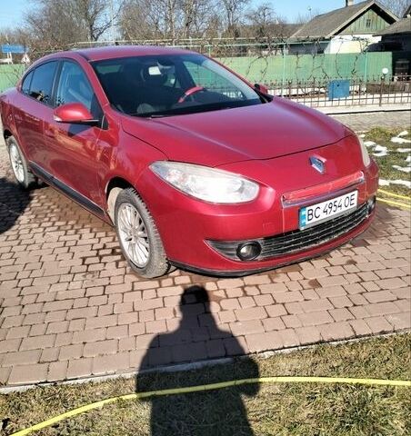 Червоний Рено Флюенс, об'ємом двигуна 1.5 л та пробігом 220 тис. км за 5500 $, фото 1 на Automoto.ua