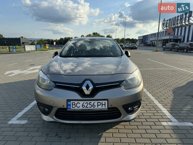 Рено Флюенс, объемом двигателя 1.6 л и пробегом 325 тыс. км за 5500 $, фото 1 на Automoto.ua