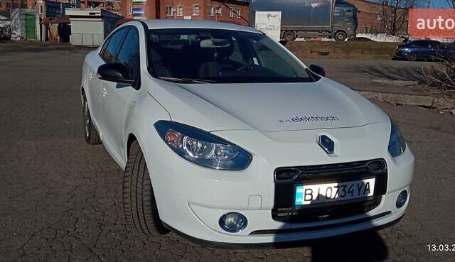 Рено Флюенс, объемом двигателя 0 л и пробегом 83 тыс. км за 7500 $, фото 1 на Automoto.ua