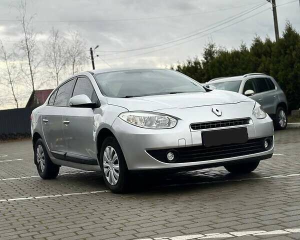 Сірий Рено Флюенс, об'ємом двигуна 1.46 л та пробігом 195 тис. км за 5700 $, фото 1 на Automoto.ua