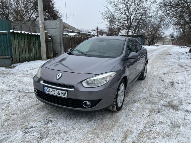 Сірий Рено Флюенс, об'ємом двигуна 2 л та пробігом 250 тис. км за 6700 $, фото 1 на Automoto.ua