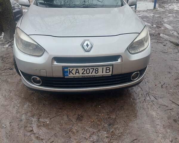 Сірий Рено Флюенс, об'ємом двигуна 1.6 л та пробігом 211 тис. км за 6800 $, фото 1 на Automoto.ua