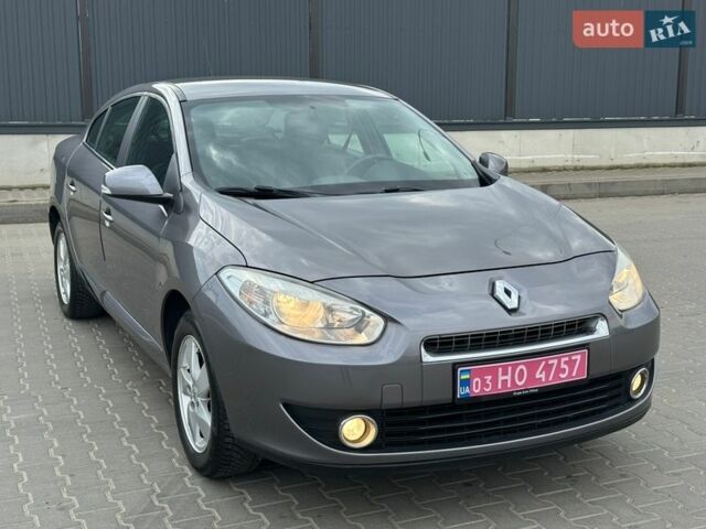 Сірий Рено Флюенс, об'ємом двигуна 1.6 л та пробігом 217 тис. км за 6550 $, фото 1 на Automoto.ua