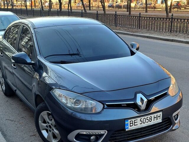 Сірий Рено Флюенс, об'ємом двигуна 1.6 л та пробігом 187 тис. км за 7500 $, фото 1 на Automoto.ua