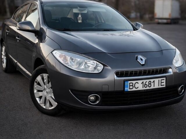 Серый Рено Флюенс, объемом двигателя 1.6 л и пробегом 282 тыс. км за 6300 $, фото 1 на Automoto.ua