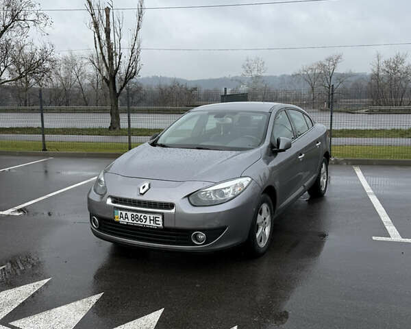 Сірий Рено Флюенс, об'ємом двигуна 2 л та пробігом 171 тис. км за 6900 $, фото 1 на Automoto.ua