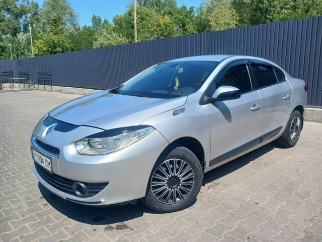Сірий Рено Флюенс, об'ємом двигуна 1.5 л та пробігом 330 тис. км за 5300 $, фото 1 на Automoto.ua