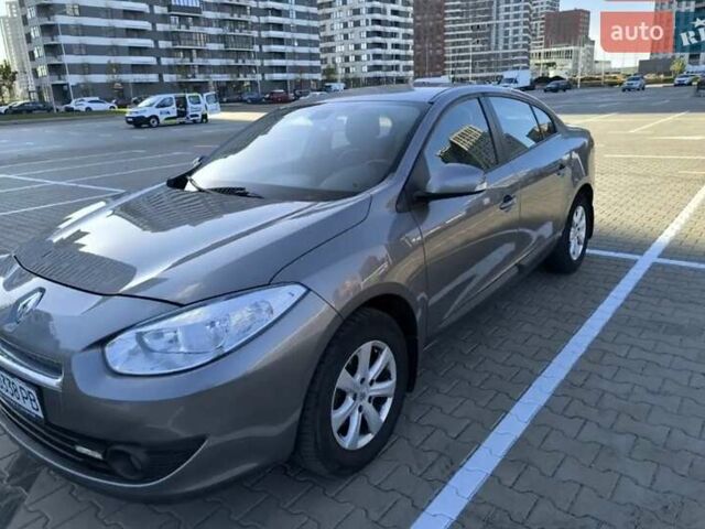 Серый Рено Флюенс, объемом двигателя 1.6 л и пробегом 109 тыс. км за 8499 $, фото 1 на Automoto.ua