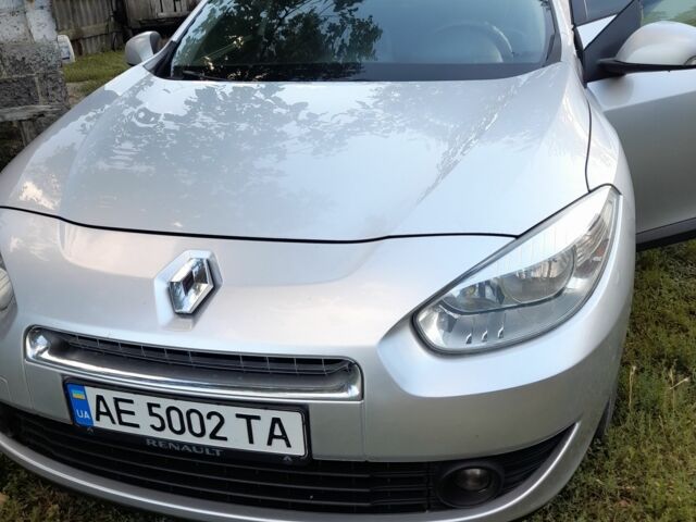 Сірий Рено Флюенс, об'ємом двигуна 1.5 л та пробігом 190 тис. км за 6500 $, фото 1 на Automoto.ua