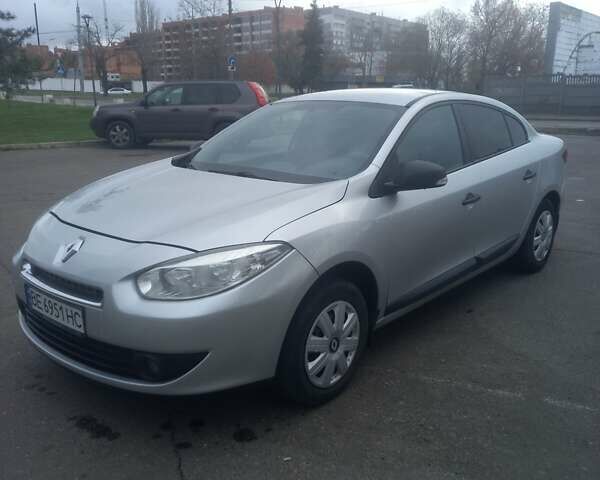 Серый Рено Флюенс, объемом двигателя 1.6 л и пробегом 280 тыс. км за 6500 $, фото 1 на Automoto.ua