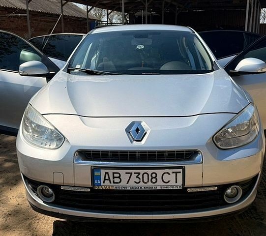 Серый Рено Флюенс, объемом двигателя 1.46 л и пробегом 236 тыс. км за 6600 $, фото 1 на Automoto.ua
