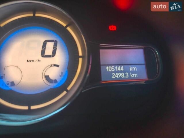 Серый Рено Флюенс, объемом двигателя 1.46 л и пробегом 105 тыс. км за 8500 $, фото 1 на Automoto.ua