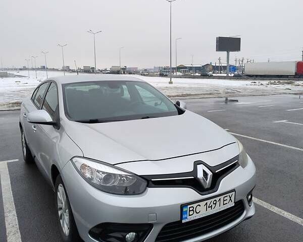 Сірий Рено Флюенс, об'ємом двигуна 1.6 л та пробігом 104 тис. км за 8300 $, фото 1 на Automoto.ua