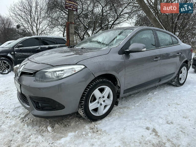Сірий Рено Флюенс, об'ємом двигуна 1.46 л та пробігом 175 тис. км за 8900 $, фото 1 на Automoto.ua