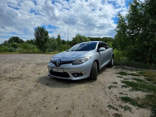 Серый Рено Флюенс, объемом двигателя 1.46 л и пробегом 269 тыс. км за 6500 $, фото 1 на Automoto.ua