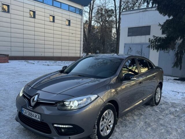 Серый Рено Флюенс, объемом двигателя 1.5 л и пробегом 138 тыс. км за 9300 $, фото 1 на Automoto.ua