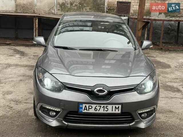 Сірий Рено Флюенс, об'ємом двигуна 1.6 л та пробігом 140 тис. км за 7600 $, фото 1 на Automoto.ua