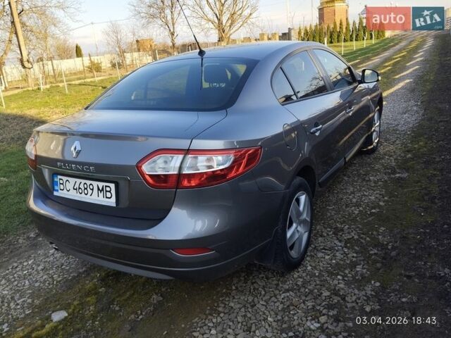 Сірий Рено Флюенс, об'ємом двигуна 1.46 л та пробігом 196 тис. км за 8200 $, фото 1 на Automoto.ua