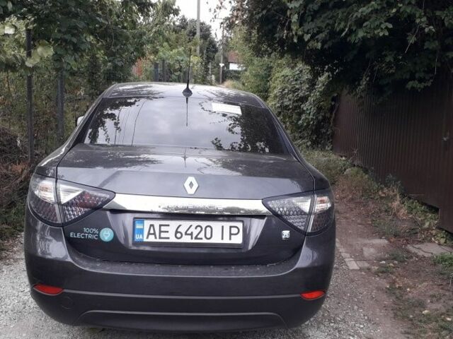 Синий Рено Флюенс, объемом двигателя 0 л и пробегом 62 тыс. км за 7000 $, фото 1 на Automoto.ua