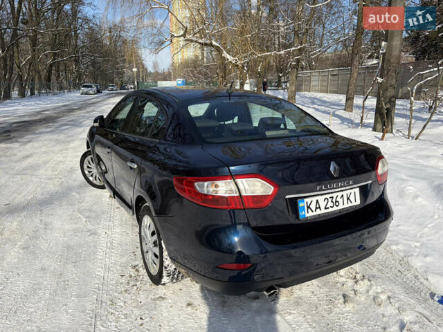 Синий Рено Флюенс, объемом двигателя 2 л и пробегом 247 тыс. км за 5950 $, фото 1 на Automoto.ua