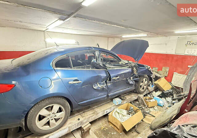 Синій Рено Флюенс, об'ємом двигуна 2 л та пробігом 362 тис. км за 3500 $, фото 1 на Automoto.ua