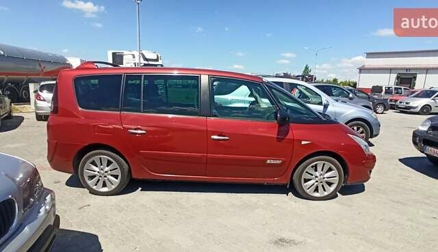 Червоний Рено Гранд Еспейс, об'ємом двигуна 0 л та пробігом 320 тис. км за 9900 $, фото 1 на Automoto.ua