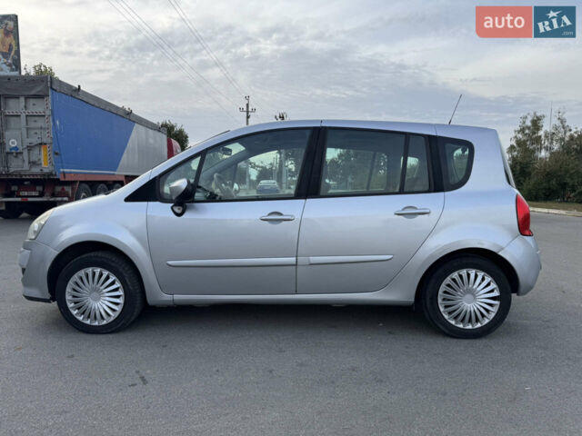Сірий Рено Grand Modus, об'ємом двигуна 1.5 л та пробігом 288 тис. км за 4000 $, фото 1 на Automoto.ua