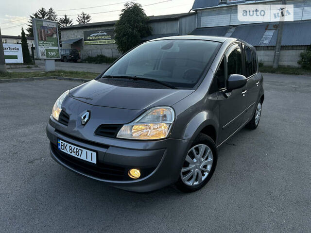 Сірий Рено Grand Modus, об'ємом двигуна 1.5 л та пробігом 157 тис. км за 6900 $, фото 1 на Automoto.ua