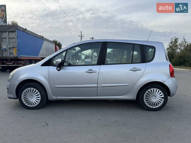 Сірий Рено Grand Modus, об'ємом двигуна 1.5 л та пробігом 288 тис. км за 5000 $, фото 1 на Automoto.ua