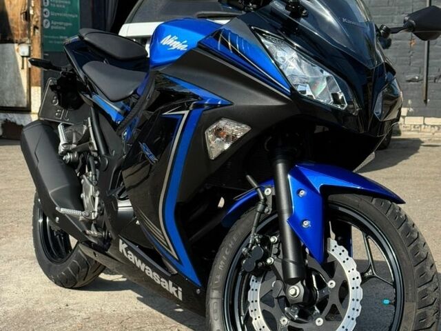 Синий Рено Grand Modus, объемом двигателя 1.1 л и пробегом 188 тыс. км за 4800 $, фото 1 на Automoto.ua