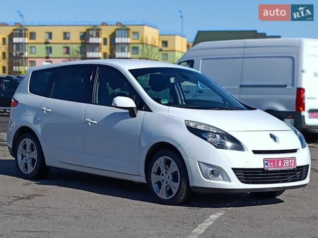 Белый Рено Гранд Сценик, объемом двигателя 1.5 л и пробегом 221 тыс. км за 7750 $, фото 1 на Automoto.ua