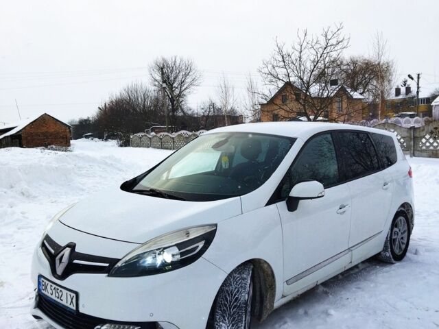 Белый Рено Гранд Сценик, объемом двигателя 1.5 л и пробегом 226 тыс. км за 12000 $, фото 1 на Automoto.ua
