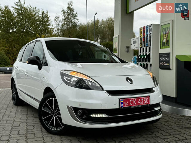 Белый Рено Гранд Сценик, объемом двигателя 1.6 л и пробегом 207 тыс. км за 9450 $, фото 1 на Automoto.ua