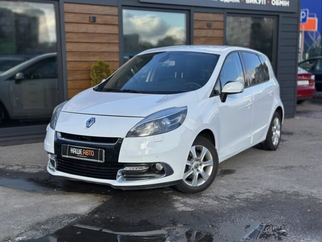 Белый Рено Гранд Сценик, объемом двигателя 1.6 л и пробегом 255 тыс. км за 8200 $, фото 1 на Automoto.ua