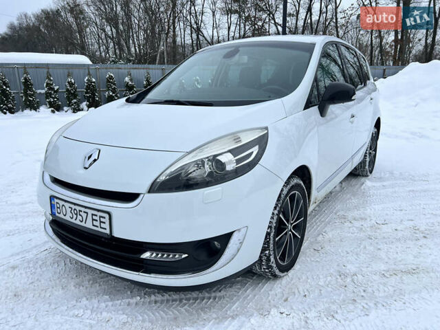 Білий Рено Гранд Сценік, об'ємом двигуна 1.6 л та пробігом 199 тис. км за 9500 $, фото 1 на Automoto.ua