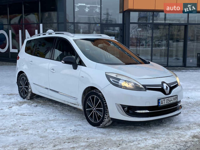 Білий Рено Гранд Сценік, об'ємом двигуна 1.6 л та пробігом 298 тис. км за 8750 $, фото 1 на Automoto.ua