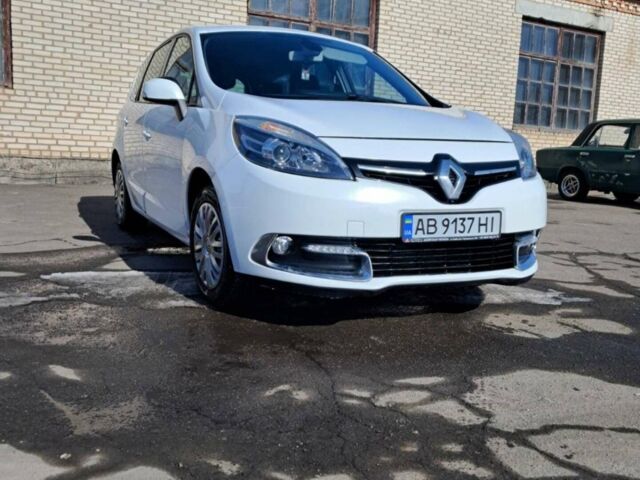 Білий Рено Гранд Сценік, об'ємом двигуна 1.5 л та пробігом 315 тис. км за 8500 $, фото 1 на Automoto.ua