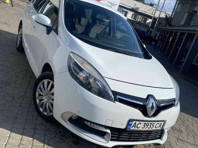 Белый Рено Гранд Сценик, объемом двигателя 1.5 л и пробегом 245 тыс. км за 9000 $, фото 1 на Automoto.ua