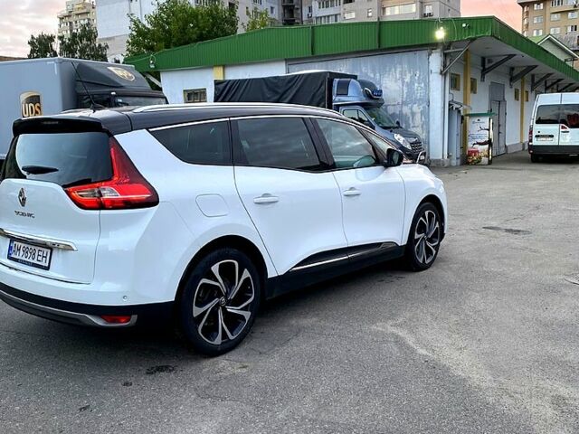 Белый Рено Гранд Сценик, объемом двигателя 1.6 л и пробегом 0 тыс. км за 12300 $, фото 1 на Automoto.ua