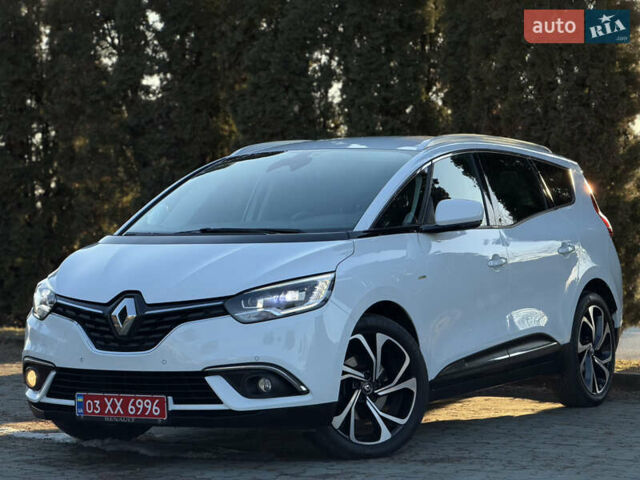 Белый Рено Гранд Сценик, объемом двигателя 1.6 л и пробегом 218 тыс. км за 14700 $, фото 1 на Automoto.ua