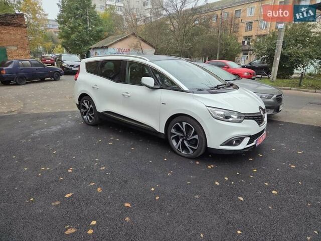 Білий Рено Гранд Сценік, об'ємом двигуна 0 л та пробігом 192 тис. км за 16500 $, фото 1 на Automoto.ua