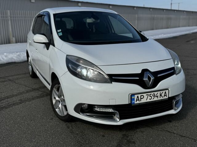 Білий Рено Гранд Сценік, об'ємом двигуна 1.6 л та пробігом 273 тис. км за 9299 $, фото 1 на Automoto.ua