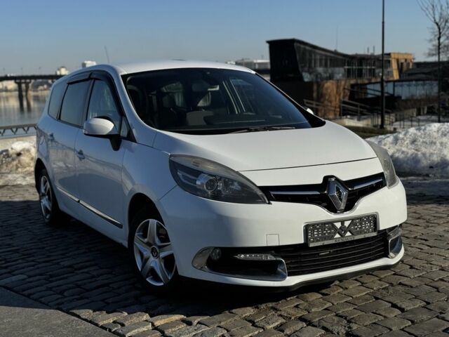 Белый Рено Гранд Сценик, объемом двигателя 1.6 л и пробегом 273 тыс. км за 8700 $, фото 1 на Automoto.ua