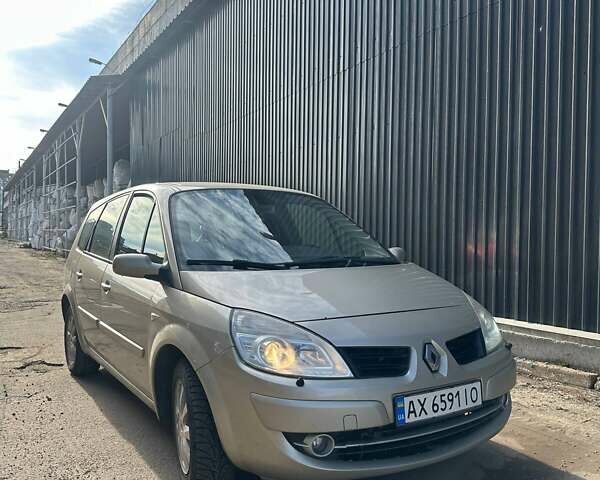 Бежевый Рено Гранд Сценик, объемом двигателя 2 л и пробегом 228 тыс. км за 5200 $, фото 1 на Automoto.ua