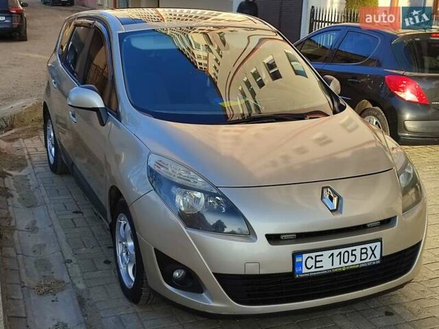 Бежевый Рено Гранд Сценик, объемом двигателя 1.5 л и пробегом 310 тыс. км за 7100 $, фото 1 на Automoto.ua