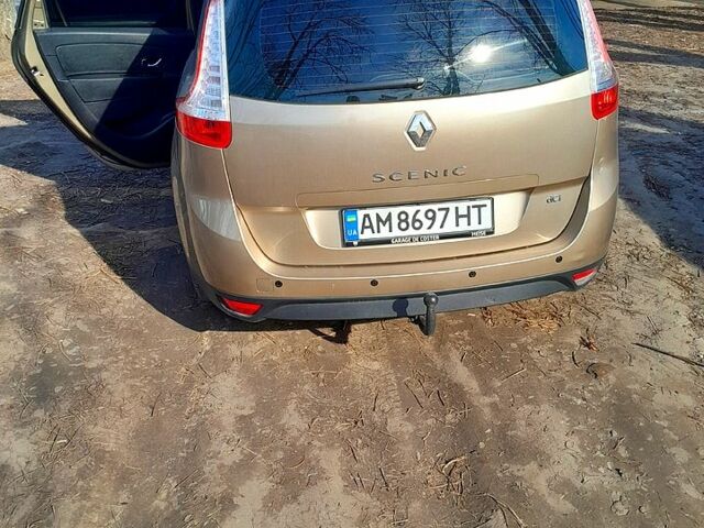 Бежевий Рено Гранд Сценік, об'ємом двигуна 1.5 л та пробігом 270 тис. км за 8700 $, фото 1 на Automoto.ua